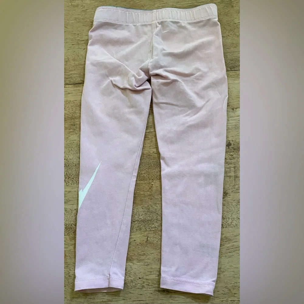 Nike Girls’ Sz‎ 5 Lt Pink Leg-A-See Logo Leggings